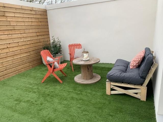 Apartamento Les Jardins Avec Terrasse Amiens Exterior foto